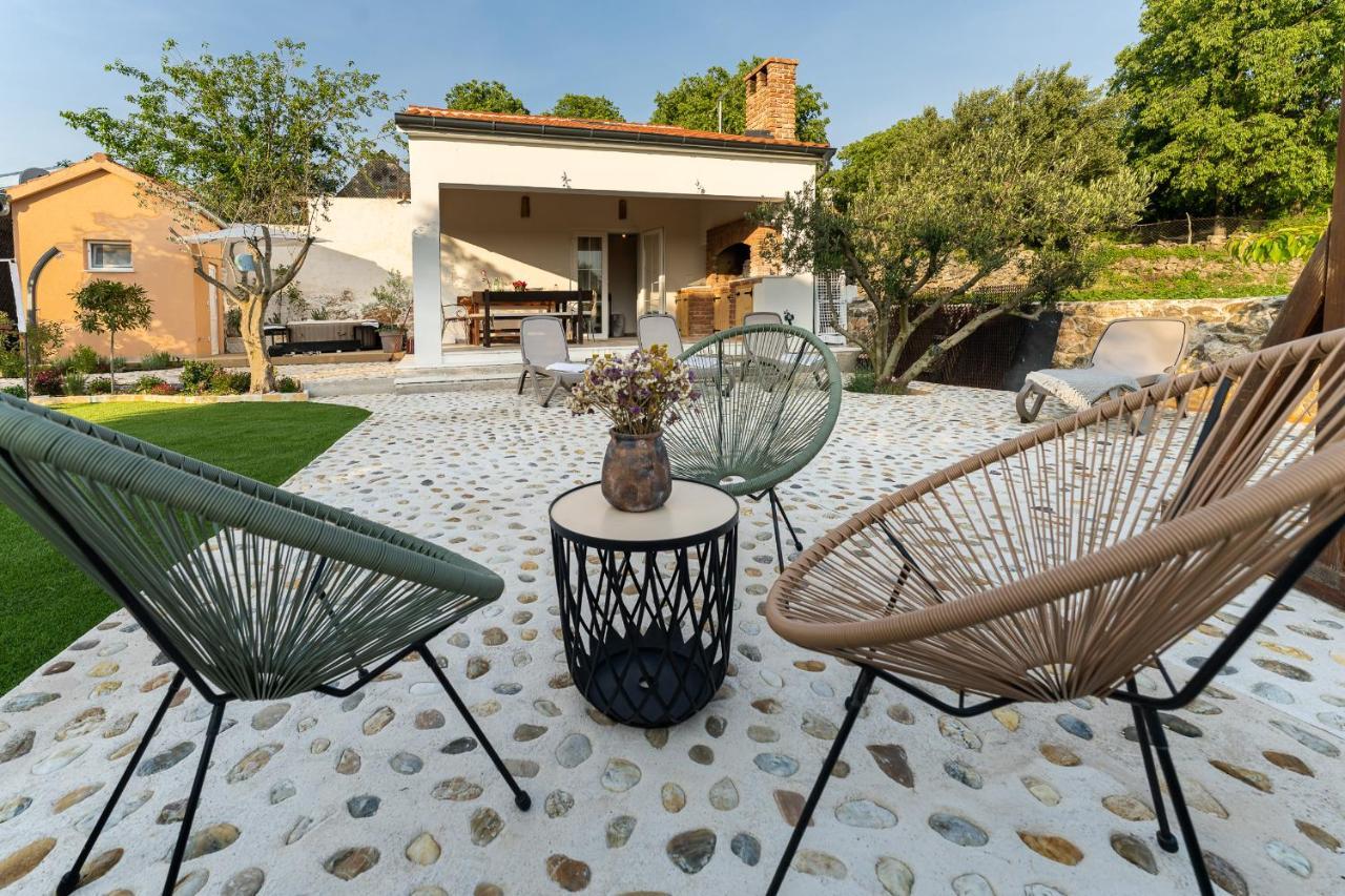 Holiday Home - Villa Thorak Anic Exterior photo
