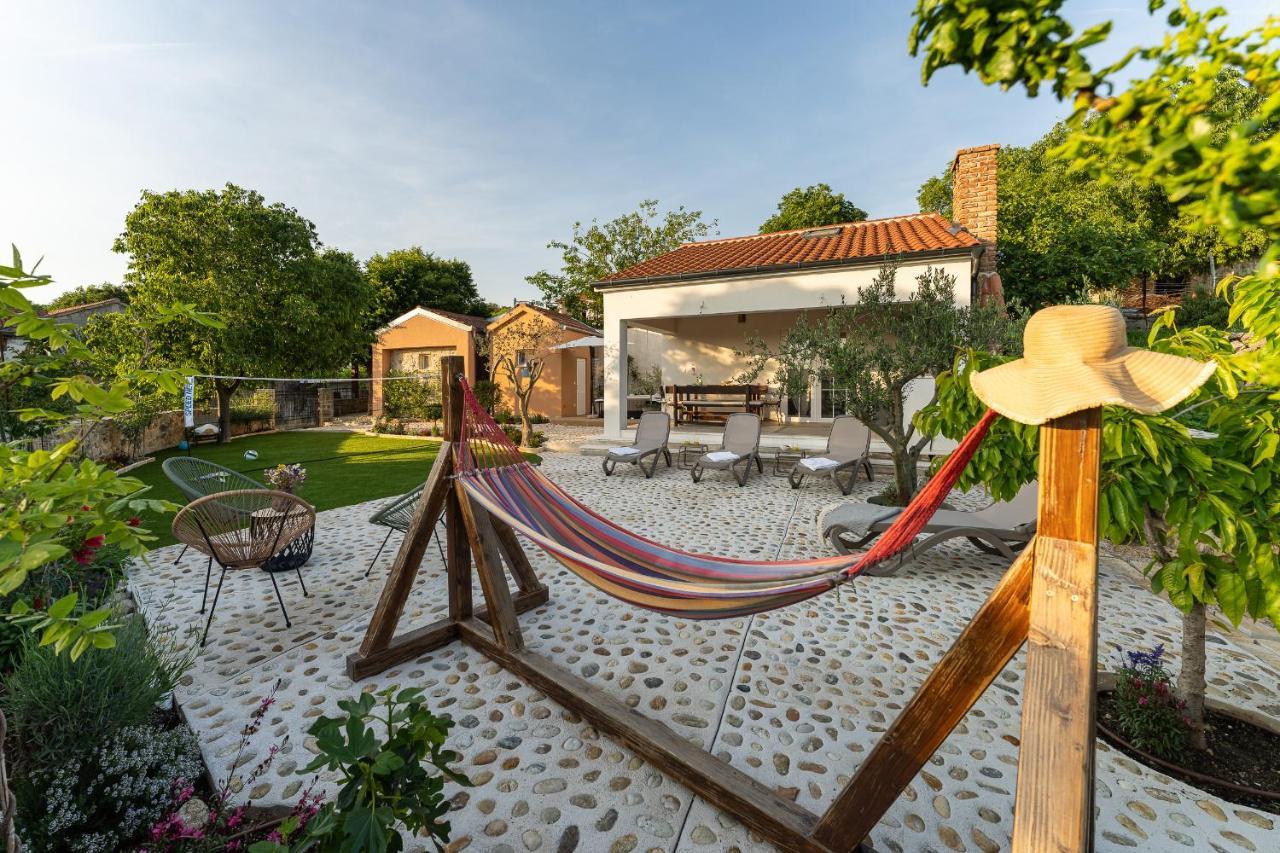 Holiday Home - Villa Thorak Anic Exterior photo