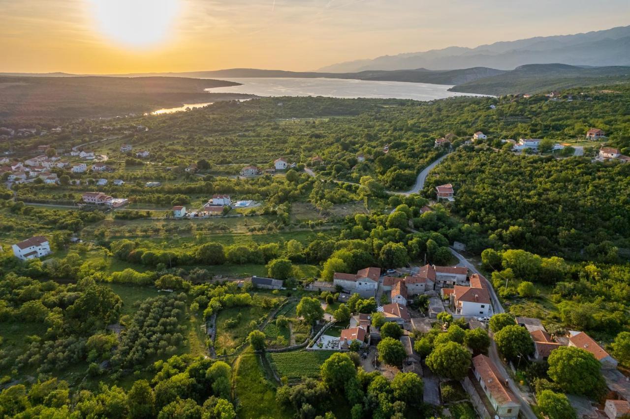 Holiday Home - Villa Thorak Anic Exterior photo